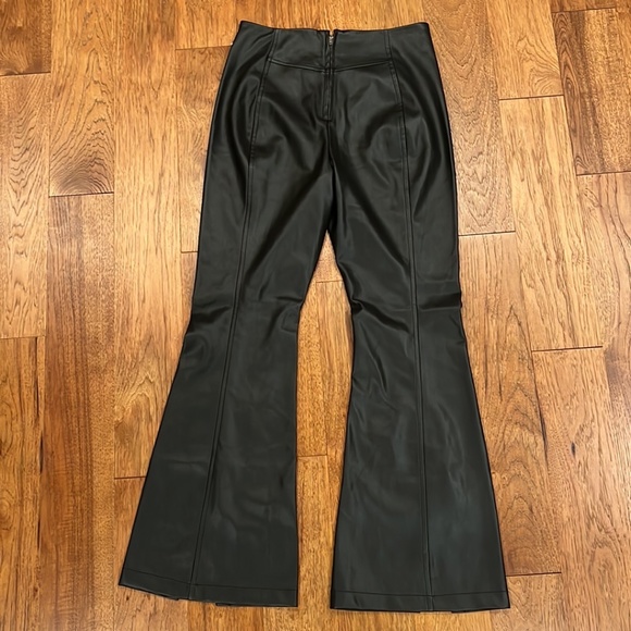 Free People Black Faux Leather Wide Flare Split Leg Pants Womens 31 NWOT - Picture 3 of 8